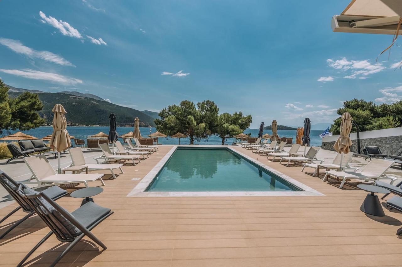 Trizonia Bay Hotel Екстер'єр фото