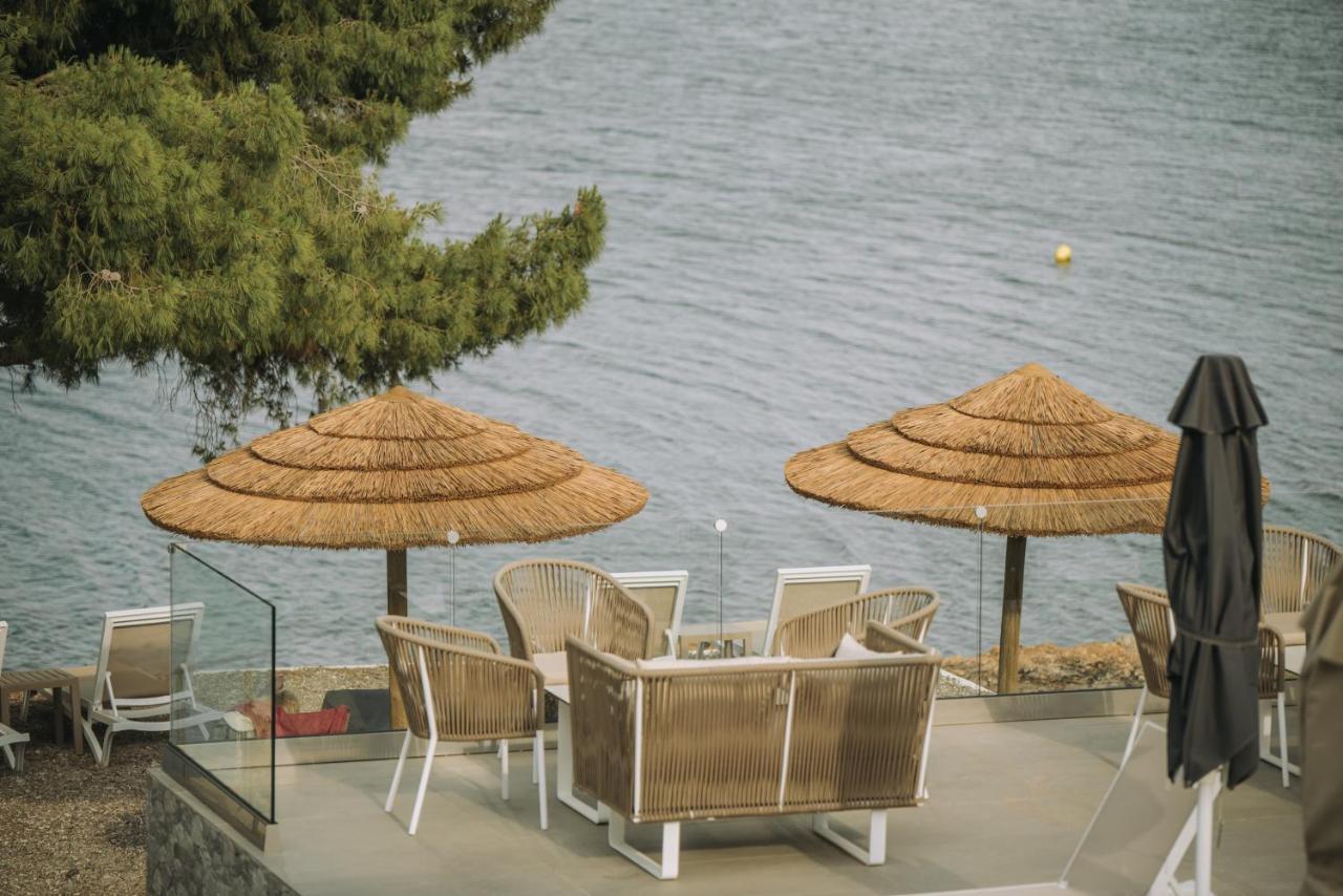 Trizonia Bay Hotel Екстер'єр фото