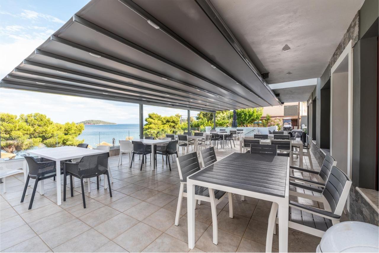 Trizonia Bay Hotel Екстер'єр фото