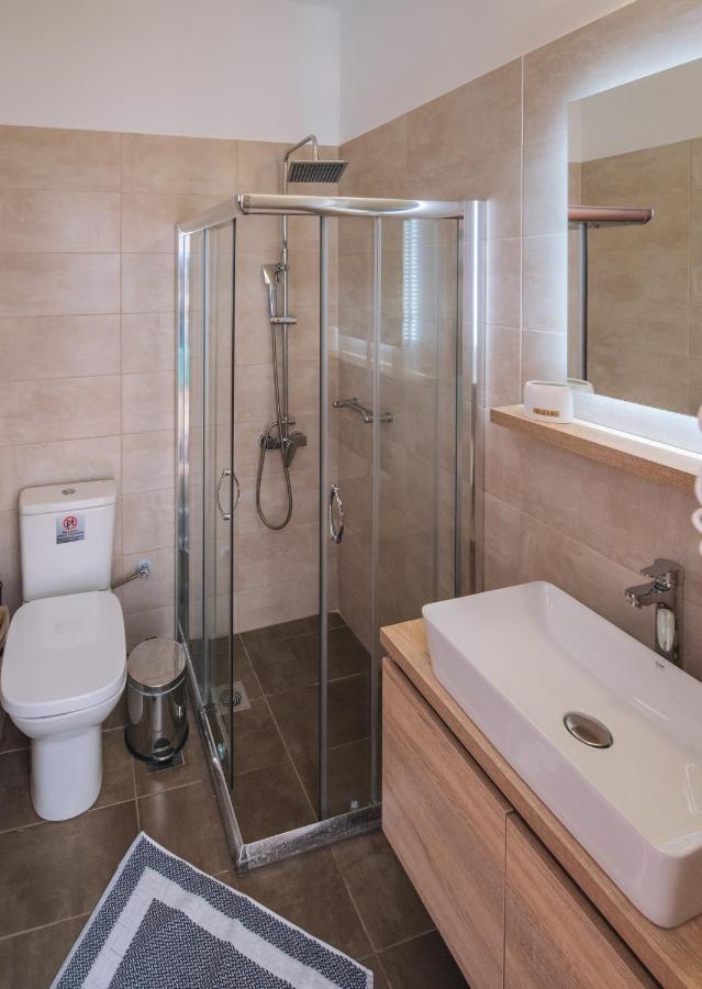 Trizonia Bay Hotel Екстер'єр фото